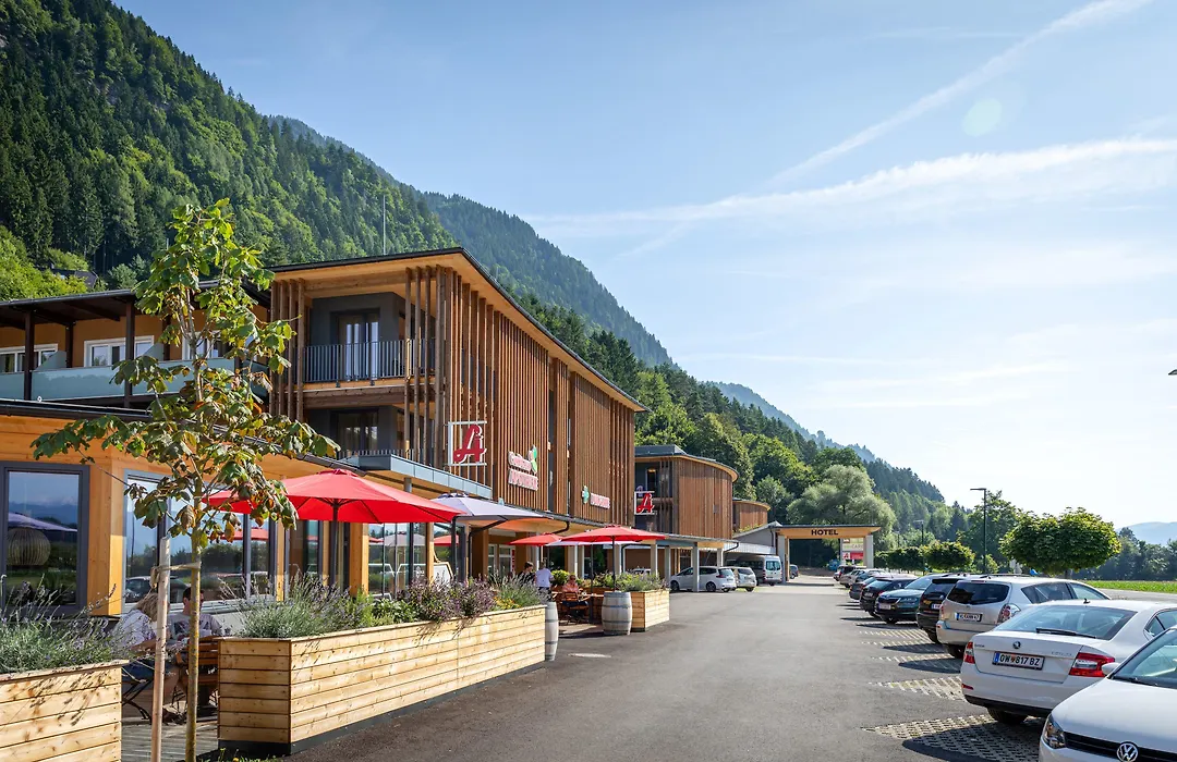 Educare Hotel-1